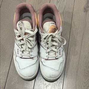 New Balance 550 Sneakers in White and Purple, sz9,5 used